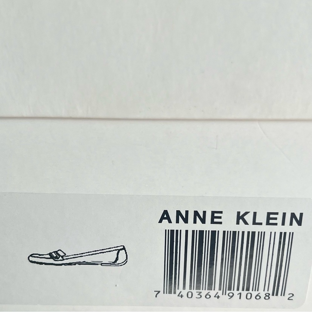 Anne Klein Flats - Picture 4 of 5
